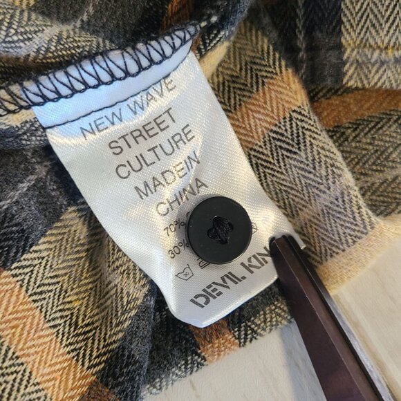 Plaid Hooded Flannel Button Up Mens Shirt M New Wave Street Culture Devil King - Picture 7 of 8